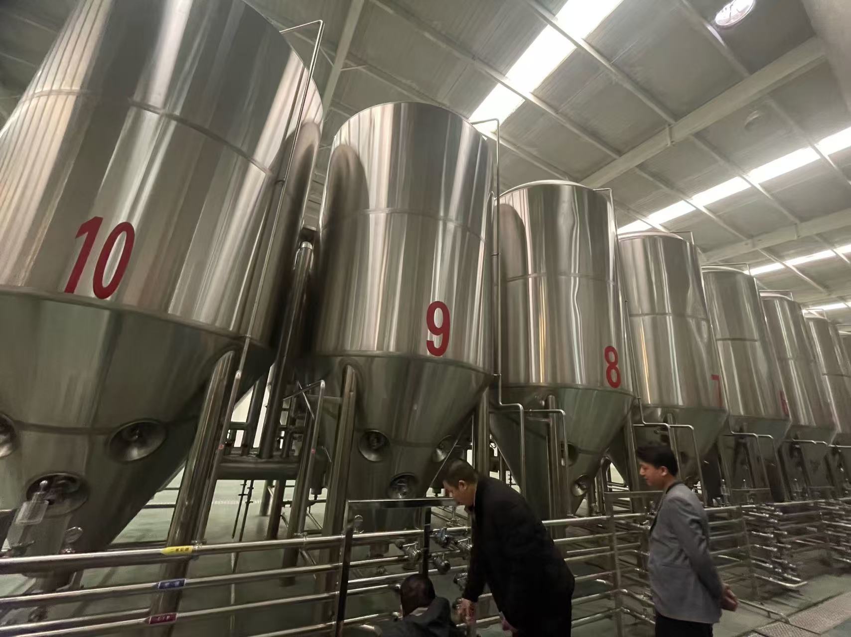 海盐精酿啤酒设备厂—平面布置、设备设计、制造、调试、培训等一条龙服务